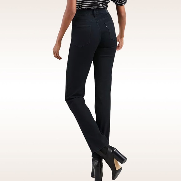 Levi’s 724 High Rise Straight Black Stretch Jeans - Picture 2 of 10